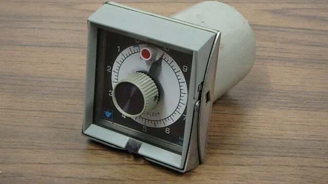 Eagle Signal Hp58A615 Timer 0-5 Mins  #25