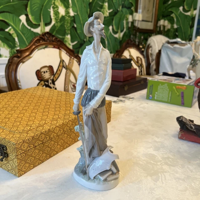 LLADRO DON QUIXOTE Figure Figurine Standing Up with Sword, 4854