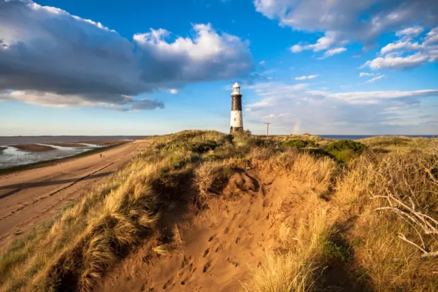 Fototapete Vlies und Papier Tapete Natur Landschaft Meer Leuchtturm an der Küste 2