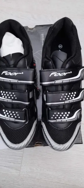 BNIB Foor cycling shoes Size 38 Black Full carbon sole 3