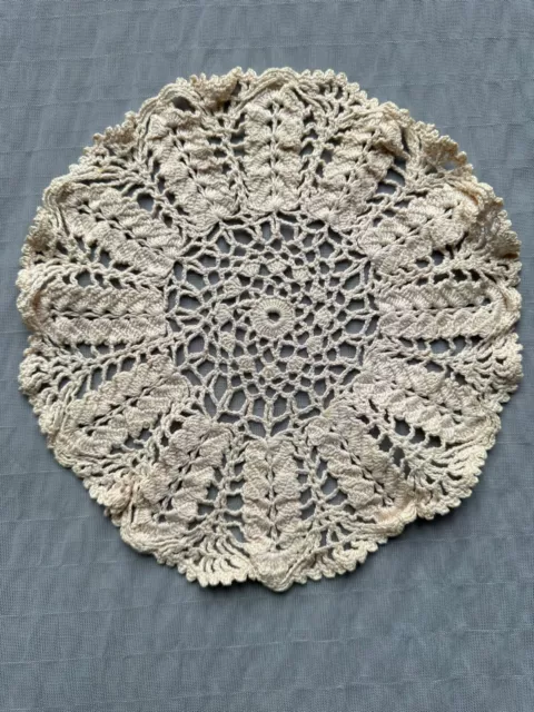 Lovely French Vintage Crochet lace Doily - 9.5" - Cotton