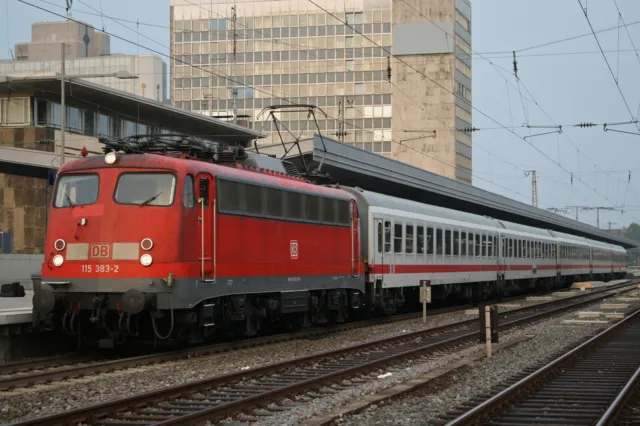 Zuglaufschild DB InterCity IC2362 Stuttgart-Bruchsal-Karlsruhe 3