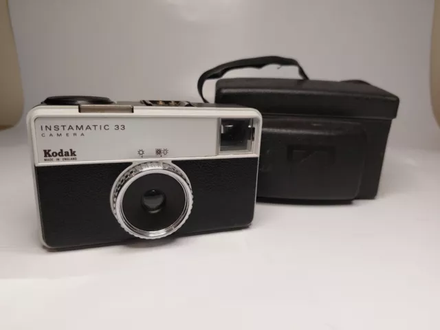 KODAK Vintage Instamatic 33 Film Camera hard soft case 126 Film Made in England