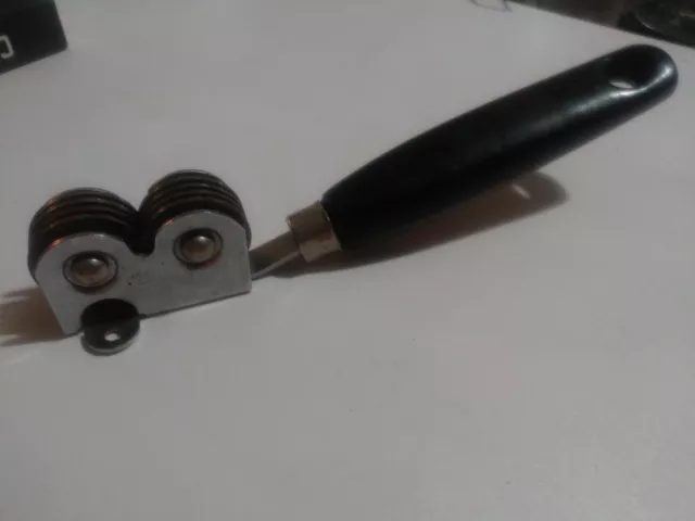 Vintage KNIFE SHARPENER Black Handle ekco USA