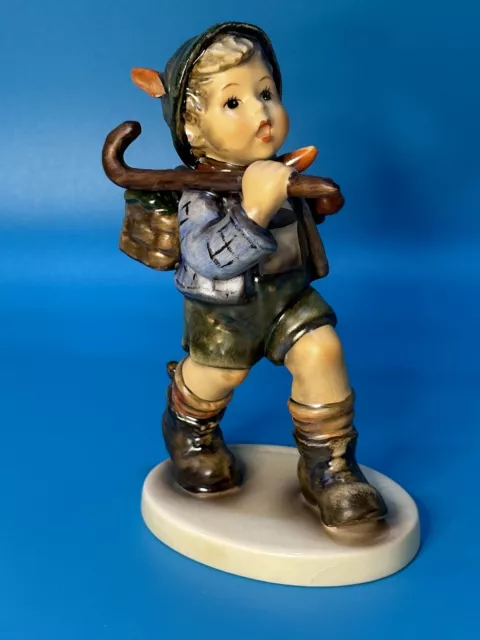 Vintage Goebel M.I. Hummel Figurine "The Run-a-way" HUM 327 TMK-5 West Germany