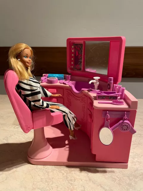 MATTEL BARBIE SALÃO DE BELEZA SPA DAY - GTIN/EAN/UPC 746775073145