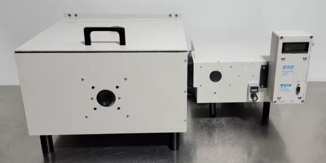 PTI Quantamaster 30 Sample Chamber Monochromator & 810 Photomultiplier Detector