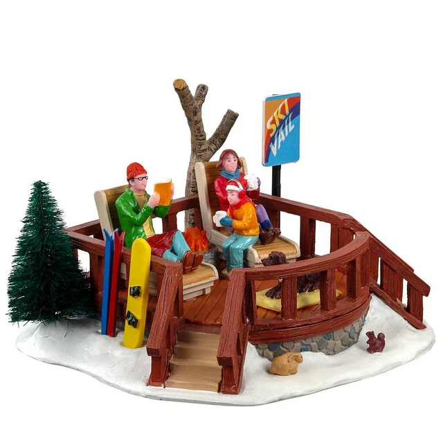 Lemax 2021 Sun On The Slopes Vail Village #13558 Family Of Skiers Deck Pine Tree