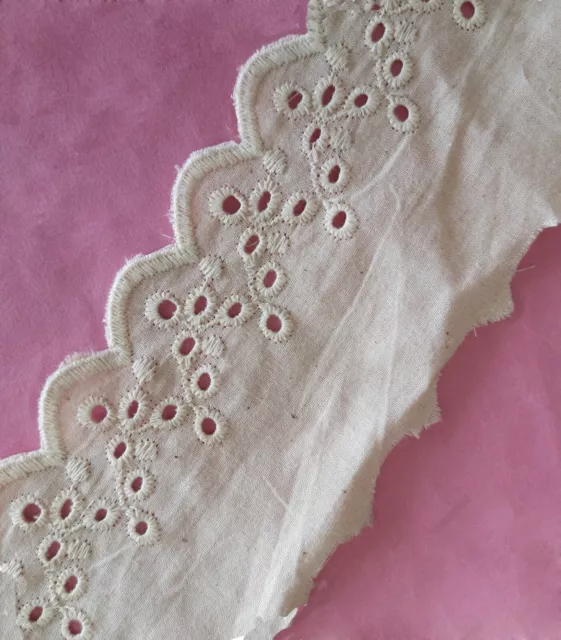 7-5 y 3"-5" Wide Eyelet Cotton Fabric Lace / Embroidered Flower Off White zhb55
