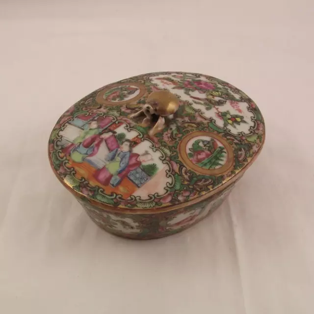 Chinese Canton Famille Rose Medallion Soap Dish with Lid Enamelled Porcelain