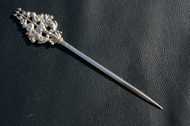 Lot D'anciens Hâtelets (pics) à Brochettes En Métal Argenté - Vintage