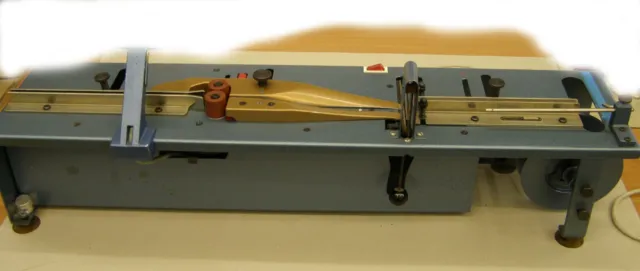 Fälzelbandanlegemaschine Fälzelband Klebemaschine Bindemaschine REGUbinder