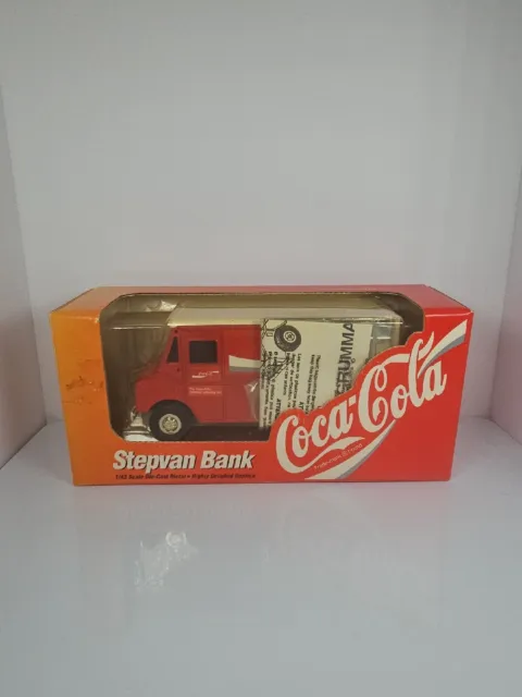 Coca Cola Step Van Bank 1996 1/43 Scale Die Cast Metal ERTL F400 New