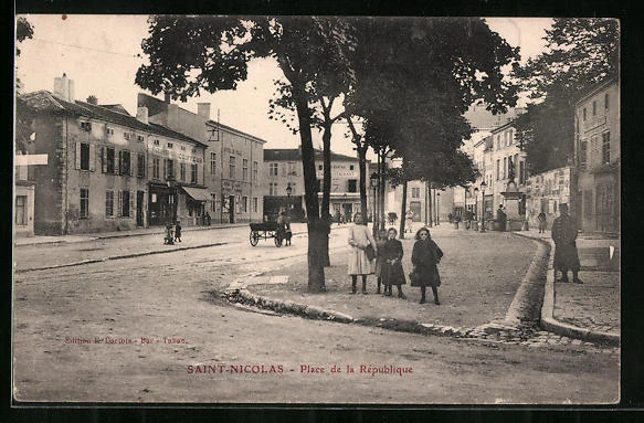 CPA Saint-Nicolas, Place de la Republique