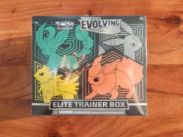  Pokemon SAS7 Evolving Skies Elite Trainer Box - Orange