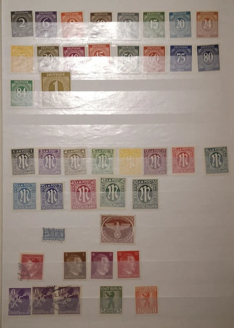 Konvolut an alten Briefmarken inkl. Sammelbuch