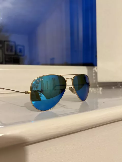 Ray-Ban RB3025 Aviator sunglasses blue crystal flash mirror lens 62-14