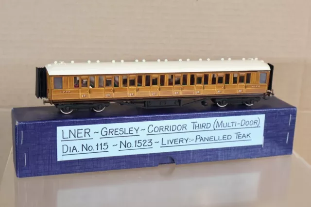 LAWRENCE SCALE MODELS STUDLEY KIT BUILT LNER 3rd CLASS CORRIDOR COACH 1523 ol