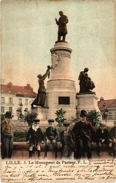 CPA Nord LILLE Le Monument de Pasteur children (983894)