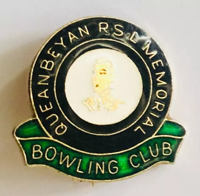 Queanbeyan RSL Memorial Bowling Club Badge Pin Rare Vintage (K1)