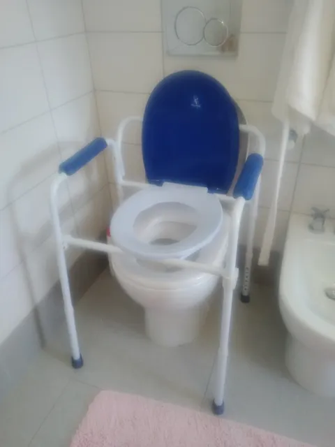 sedia comoda wc regolabile 3 in 1 marca Thuasne, poco usata