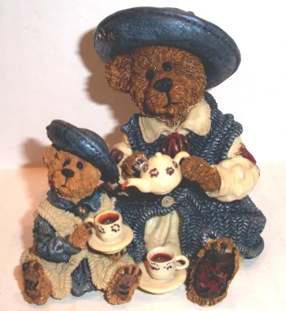Boyds Bears Catherine and Caitlin Berriweather...Fine Cup of Tea 02000-21
