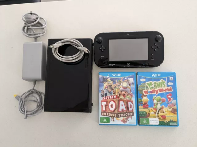 Nintendo Wii U Console - 32GB Black Deluxe Set