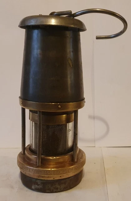 The Wolf Safety Lamp Co (Wm Maurice) Ltd Sheffield Miners Lamp Type FS 1981