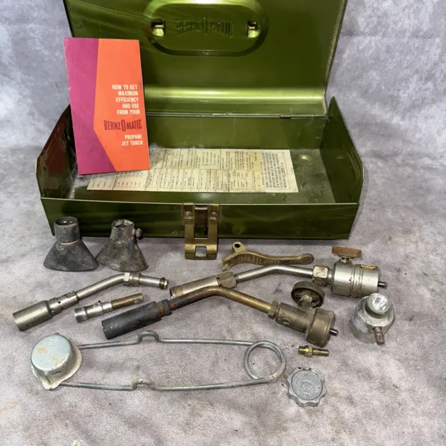 Vtg. BernzOMatic Propane 10 pc Brass Torch Kit with Metal Carrying Case