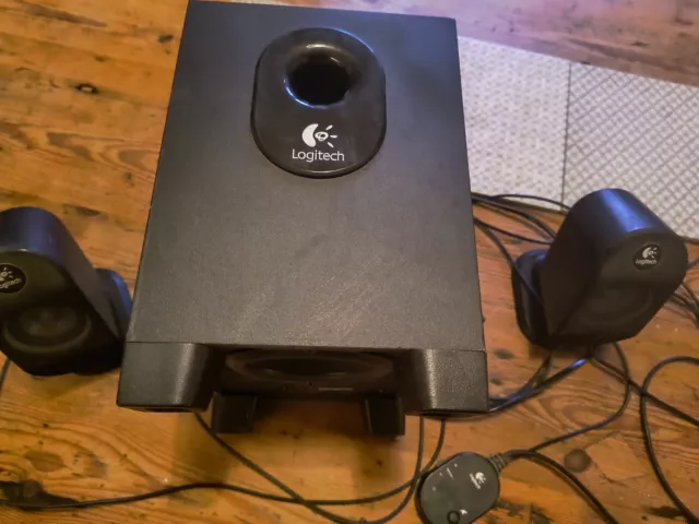 Logitech x 210 bass hot sale control