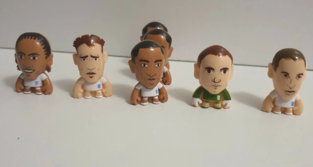 Gogos Crazy Bones figures x 7 World Cup Football England 2010