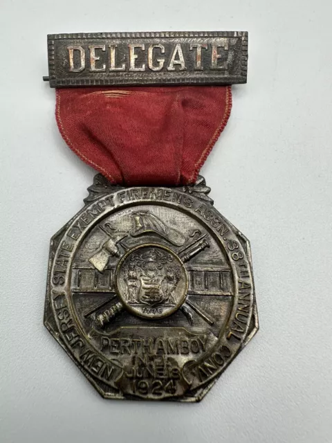 1924 Perth Amboy New Jersey Delegate Pin Badge Fireman Exempt Convention Medal