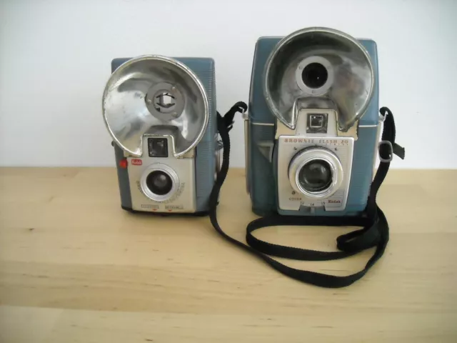 lot 2 appareils photos anciens Kodak Brownie flash 20 + Starflash  pour pièces