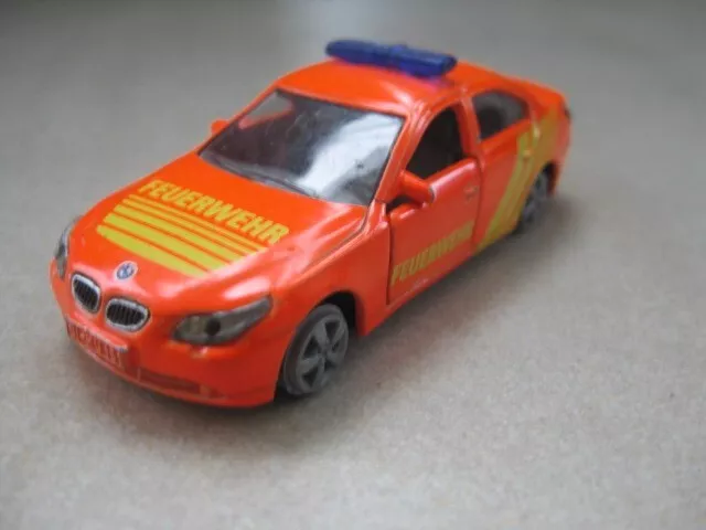 Siku Super 1460 1045 BMW 545i Einsatzleitwagen der Feuerwehr