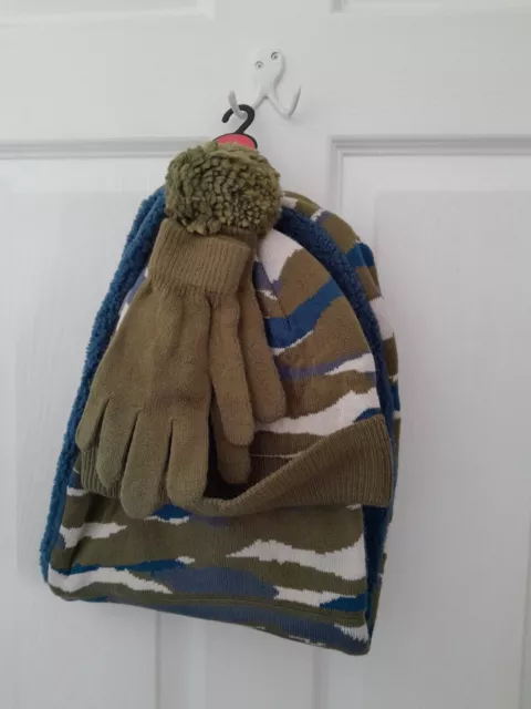 Set cappello mimetico verde ragazzo snood e guanti età 6-10 anni da segni e...