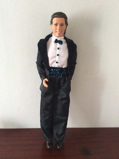 BARBIE BOYFRIEND MASCHIO vintage grande data Ken bambola vestiti