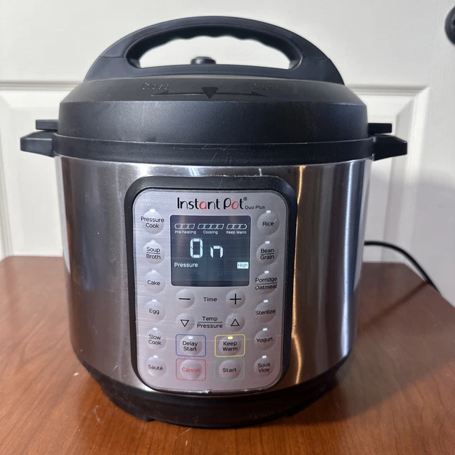 INSTANT POT IPDUO Plus 6 Quart 9in1 Electric Pressure Cooker