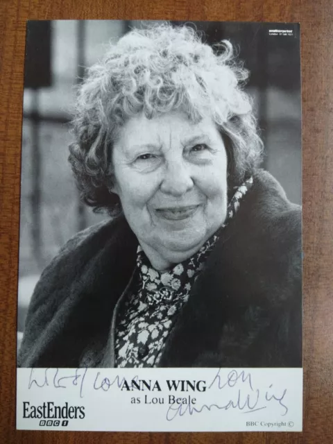ANNA WING *Lou Beale* EASTENDERS HAND SIGNED AUTOGRAPH CAST PHOTO CARD FREE POST