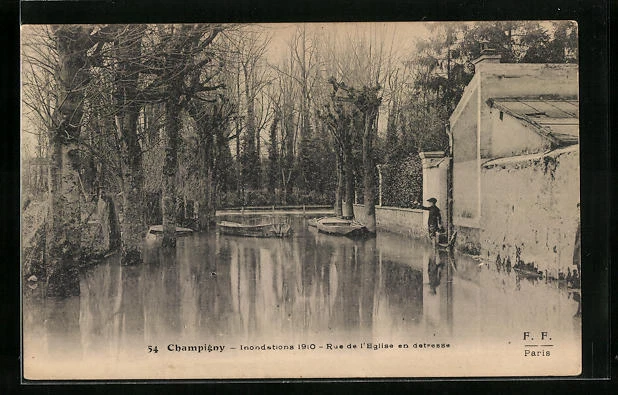 CPA Champigny-sur-Marne, Inondations 1910, Rue de l´Eglise en detresse