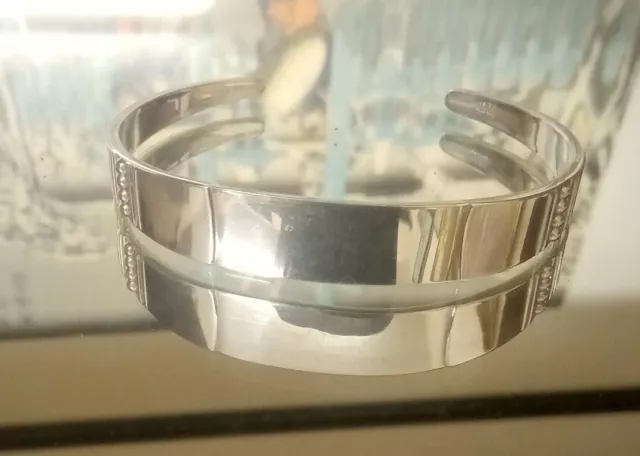 Reed & Barton bangle bracelet sterling silver with import hallmarks beautiful