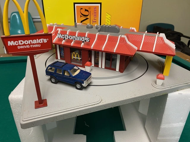 MTH 30-9114 O Gauge Assembled Operating McDonald‘s Restaurant EX/Box MTH 30-9114 O Gauge Assembled Operating McDonald‘s Restaurant EX/Box