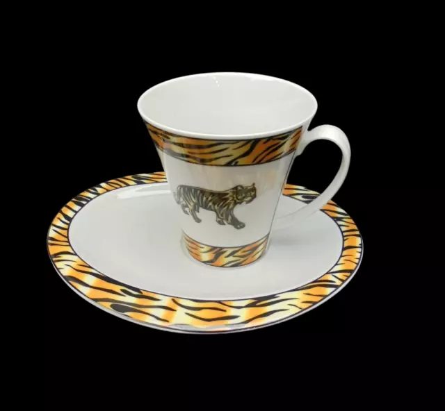 Kaffeebecher m. Platte Tiger Seltmann Weiden Design Harald Glöckler Pompöös weiß