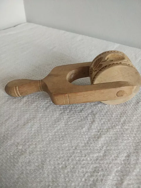 Vintage Kitchenalia Carved Strawberry Treen Butter Roller Print Stamp Pattern ~