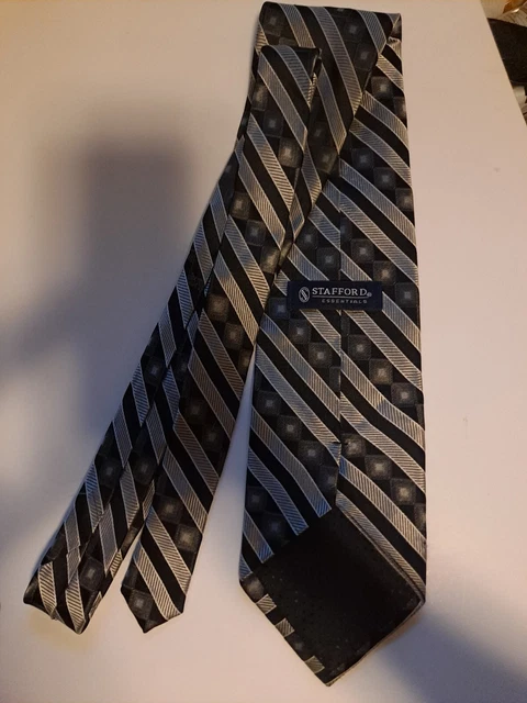 Stafford Essentials tie