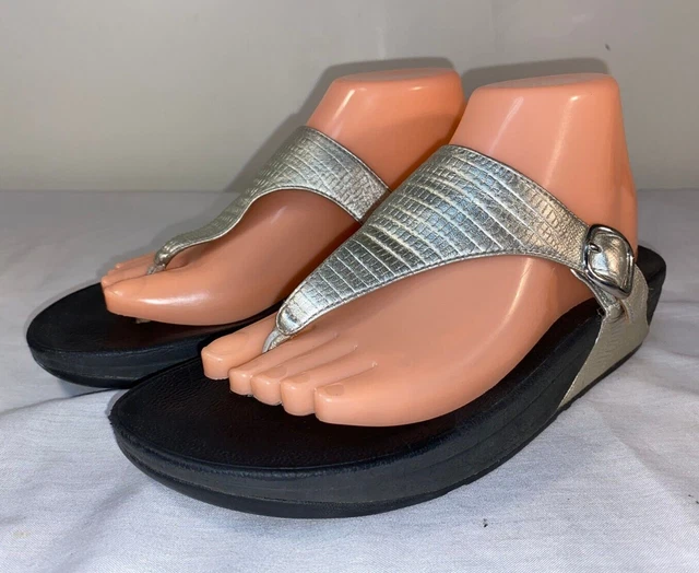 FitFlop The Skinny Flip Flop Thong Sandals Women's Silver Snake Slip On - US 8