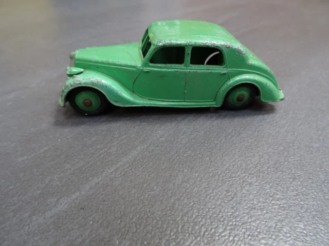 Dinky Toys Meccano - Riley 40A - Angleterre - Échelle 1:43 (occasion)