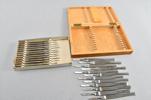 H71Y14- Konvolut Skalpelle (24 Stck.) ua BA 503 INOX, BA 511 INOX 11