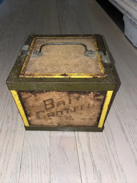 Vintage Worm Bait Box FOR SALE! - PicClick