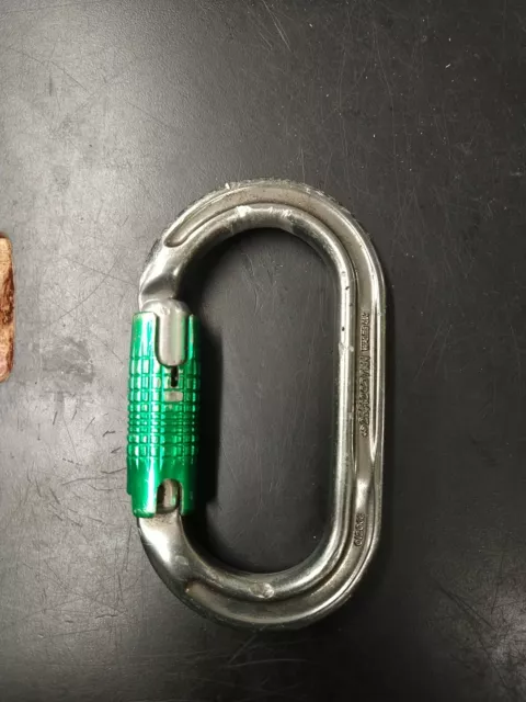 DMM Perfecto Locking Carabiner (Locksafe)