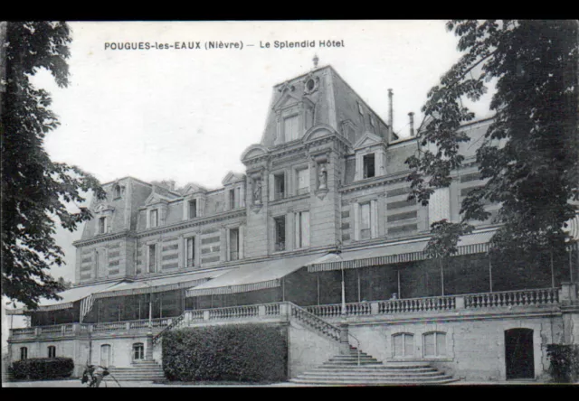 POUGUES-les-EAUX (58) Façade SPLENDID HOTEL , cliché début 1900